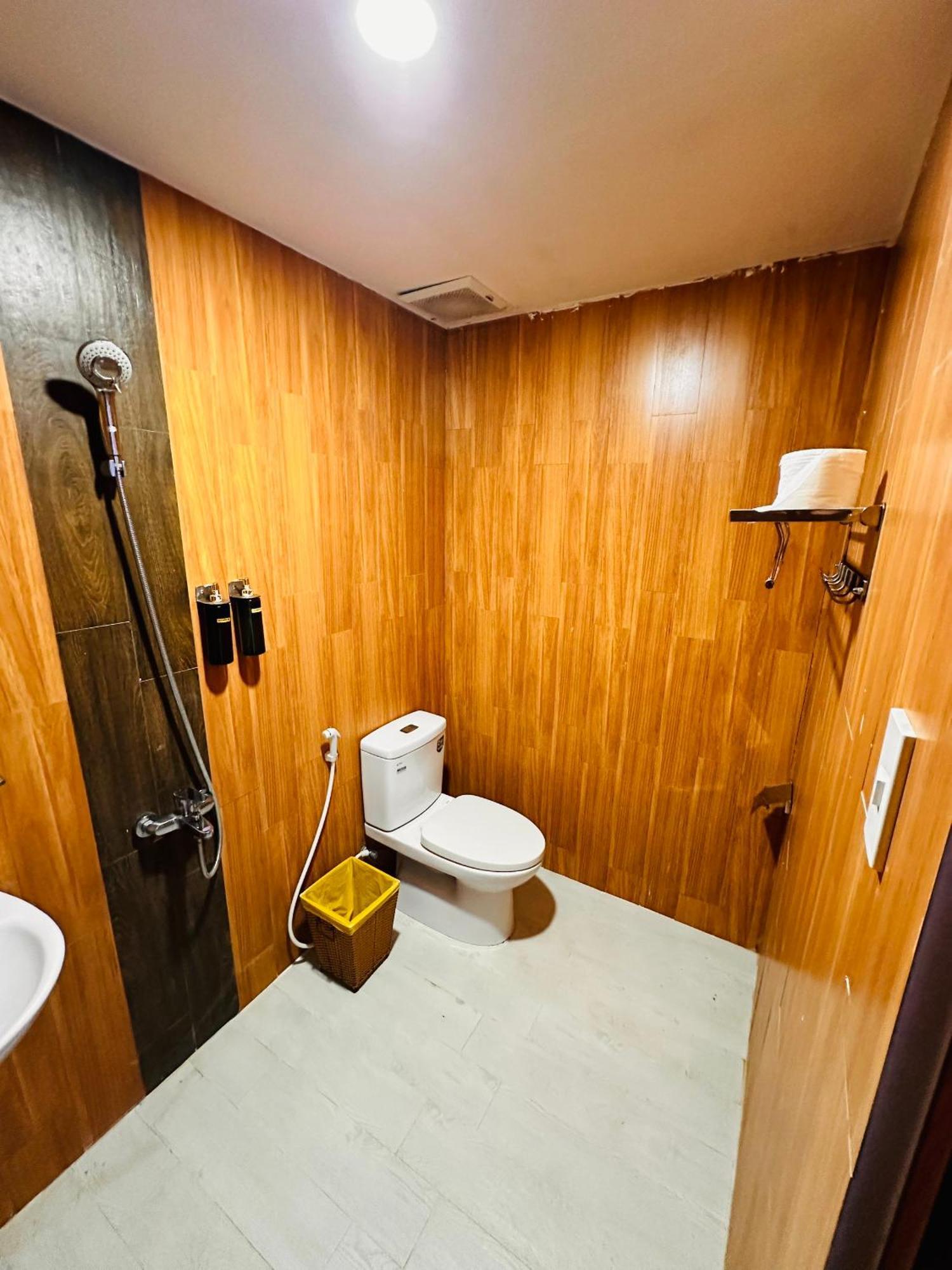 Bungalow Hotel Chi Khu Co Ong Exterior photo