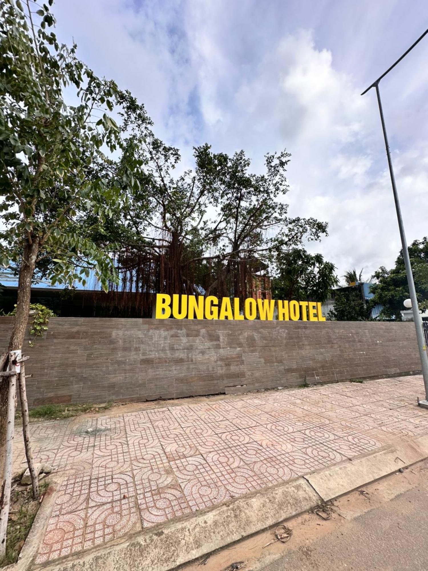 Bungalow Hotel Chi Khu Co Ong Exterior photo