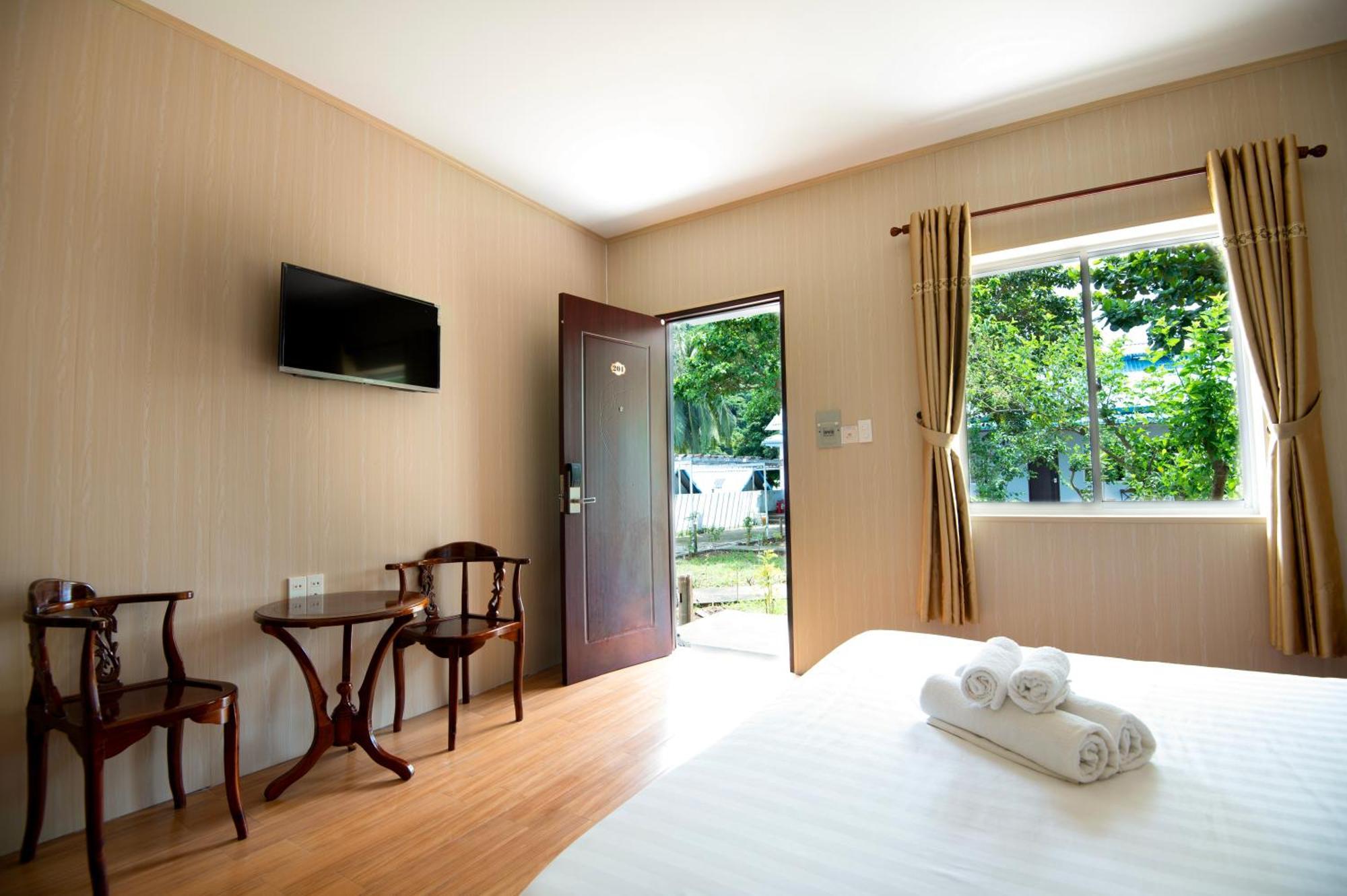 Bungalow Hotel Chi Khu Co Ong Exterior photo