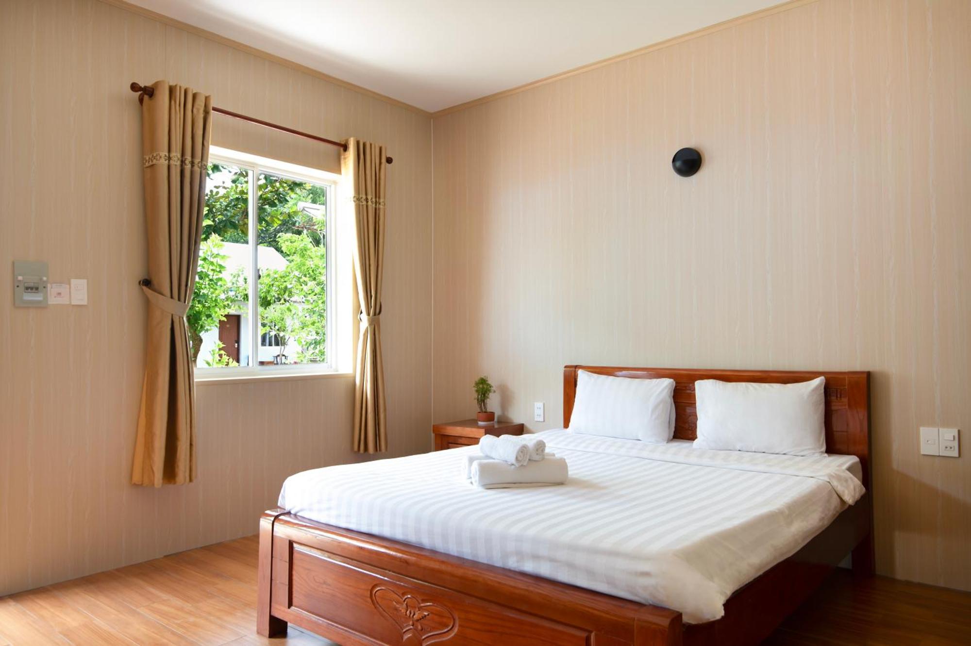 Bungalow Hotel Chi Khu Co Ong Exterior photo